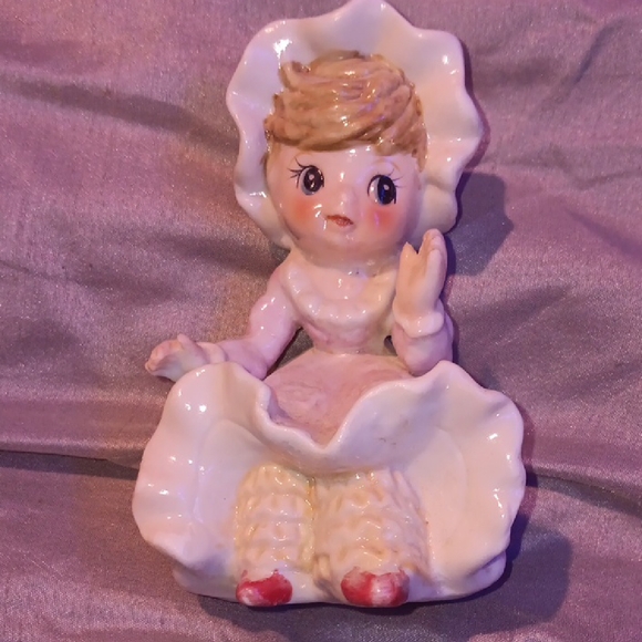 Other - Charming Ceramic Figurine - Cream and Red